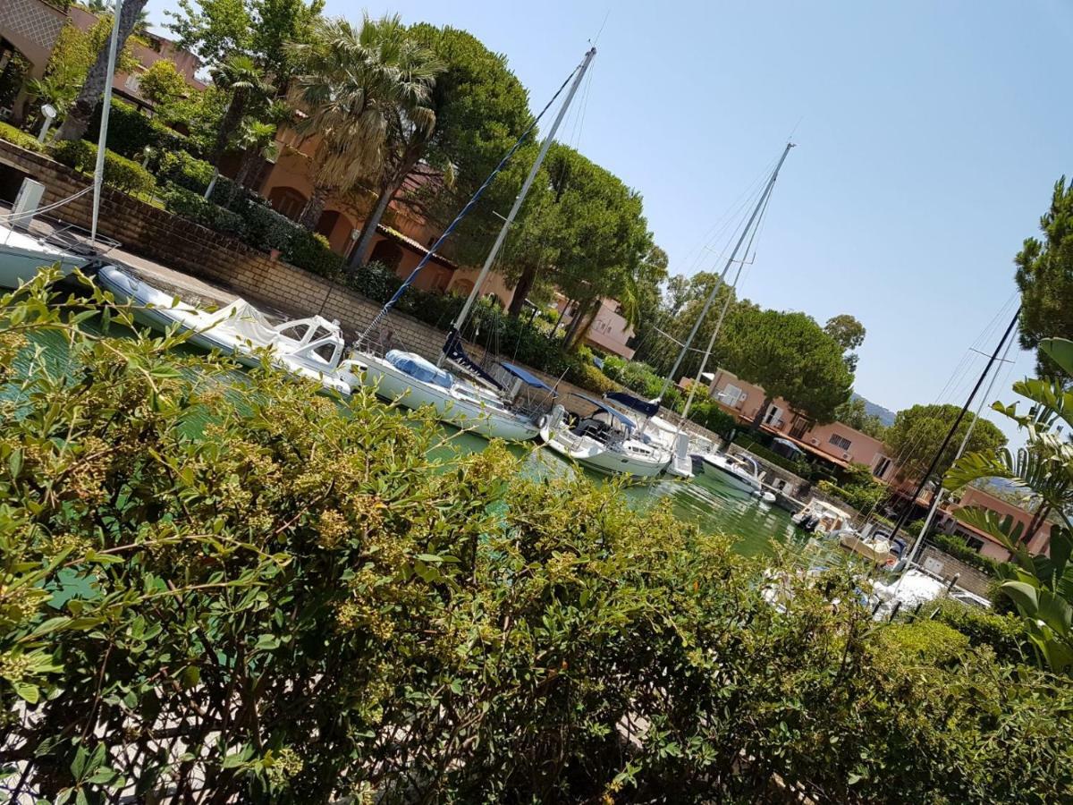 Villetta Nella Baia Фурнари Екстериор снимка